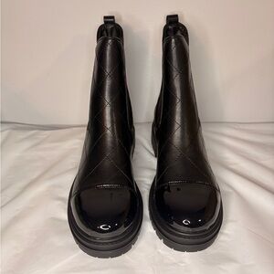 Chic Black Quilted Ankle Boots